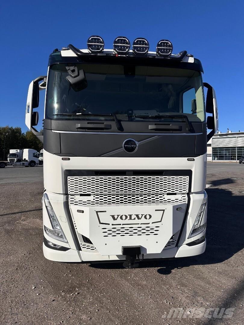 Volvo FH13 8x4 Lastbil med kran