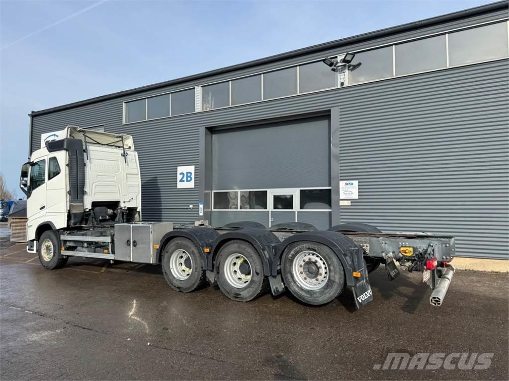 Volvo FH540 8X4*4 Chassis