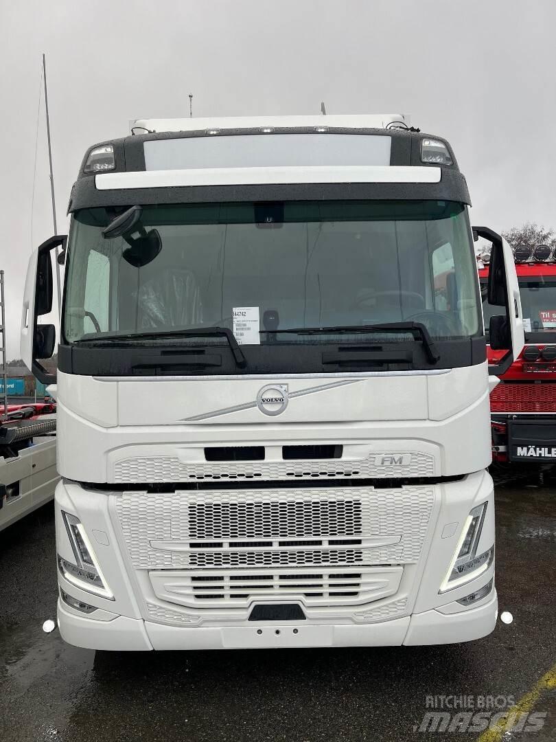 Volvo FM330 4x2 Fast kasse