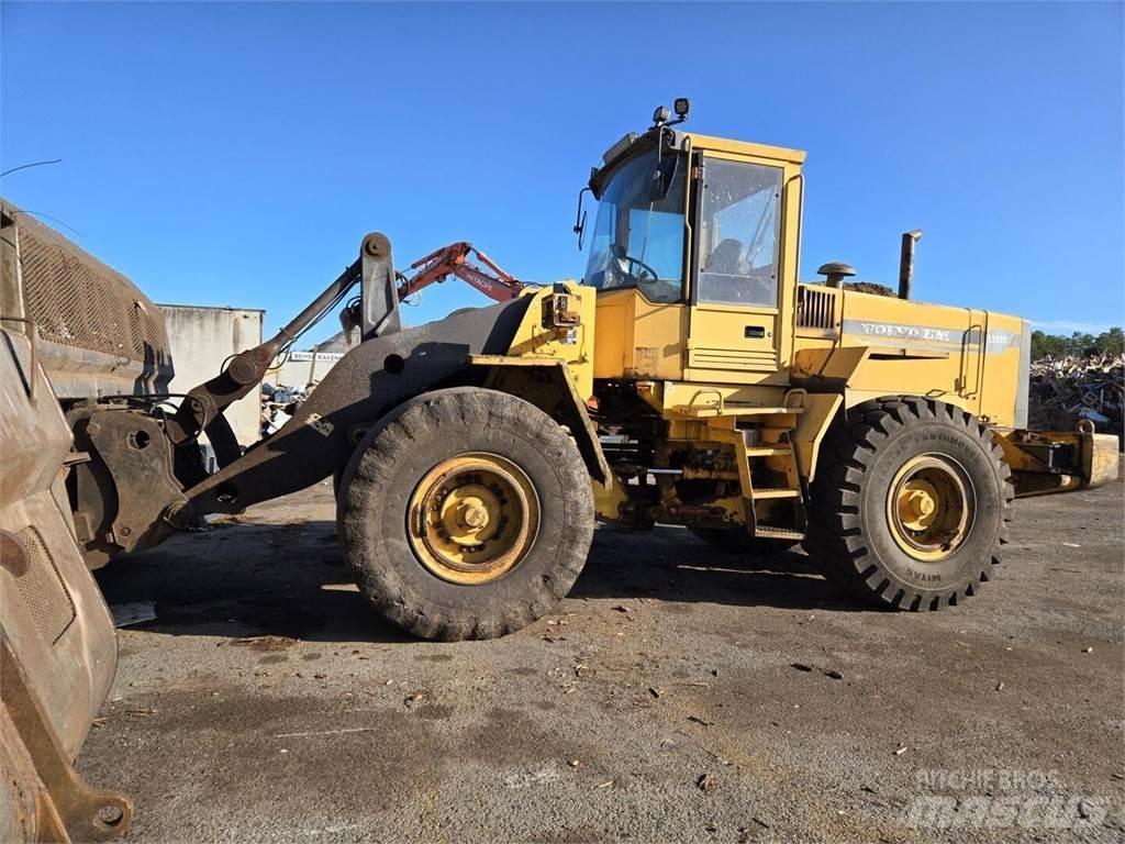 Volvo L120C Læssemaskiner på hjul