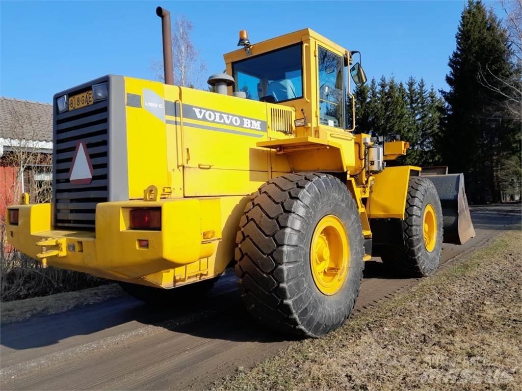 Volvo L120C Læssemaskiner på hjul