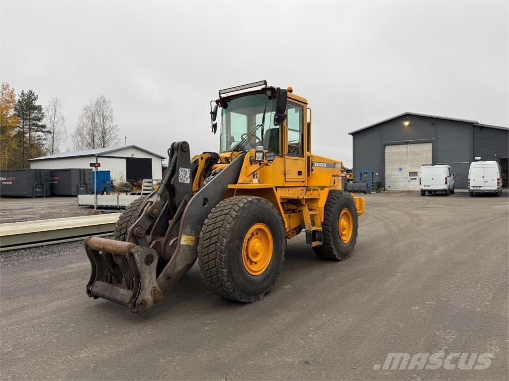 Volvo L90D Læssemaskiner på hjul
