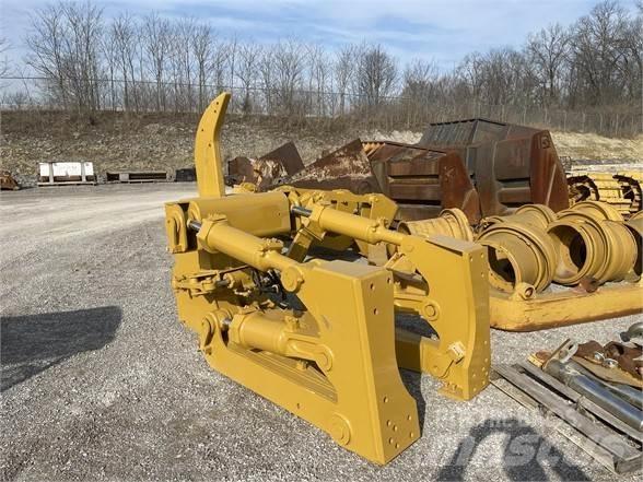 CAT D8 Ophakkere