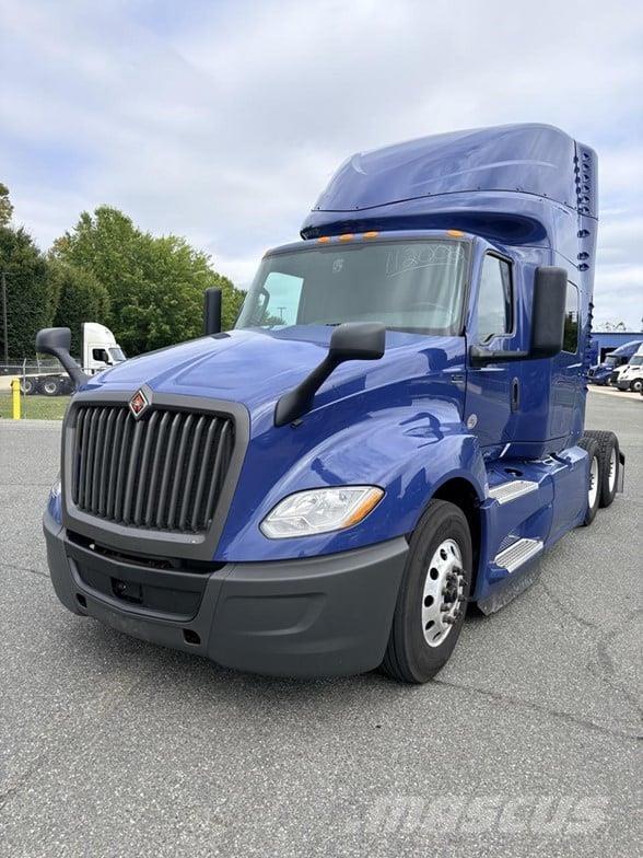 International LT Trækkere