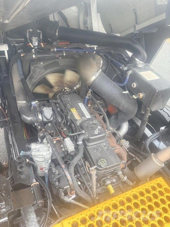 Kalmar OTTAWA 4X2 OFF-ROAD Terminaltraktorer