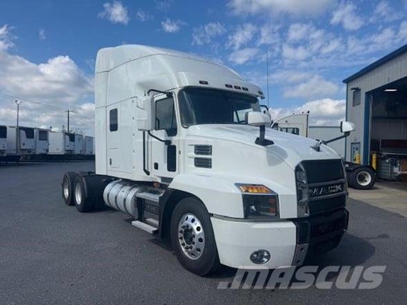 Mack ANTHEM 64T Trækkere