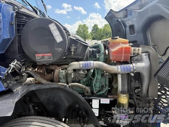 Volvo VNL64T860 Trækkere
