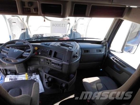 Volvo VNL64T860 Trækkere