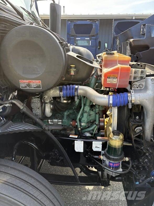 Volvo VNR64T640 Trækkere