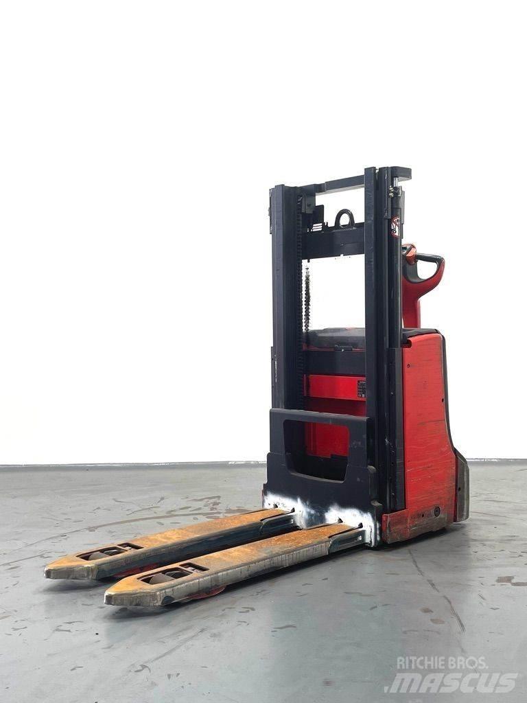 Linde D06-1160 Gaffelstabler med gående fører