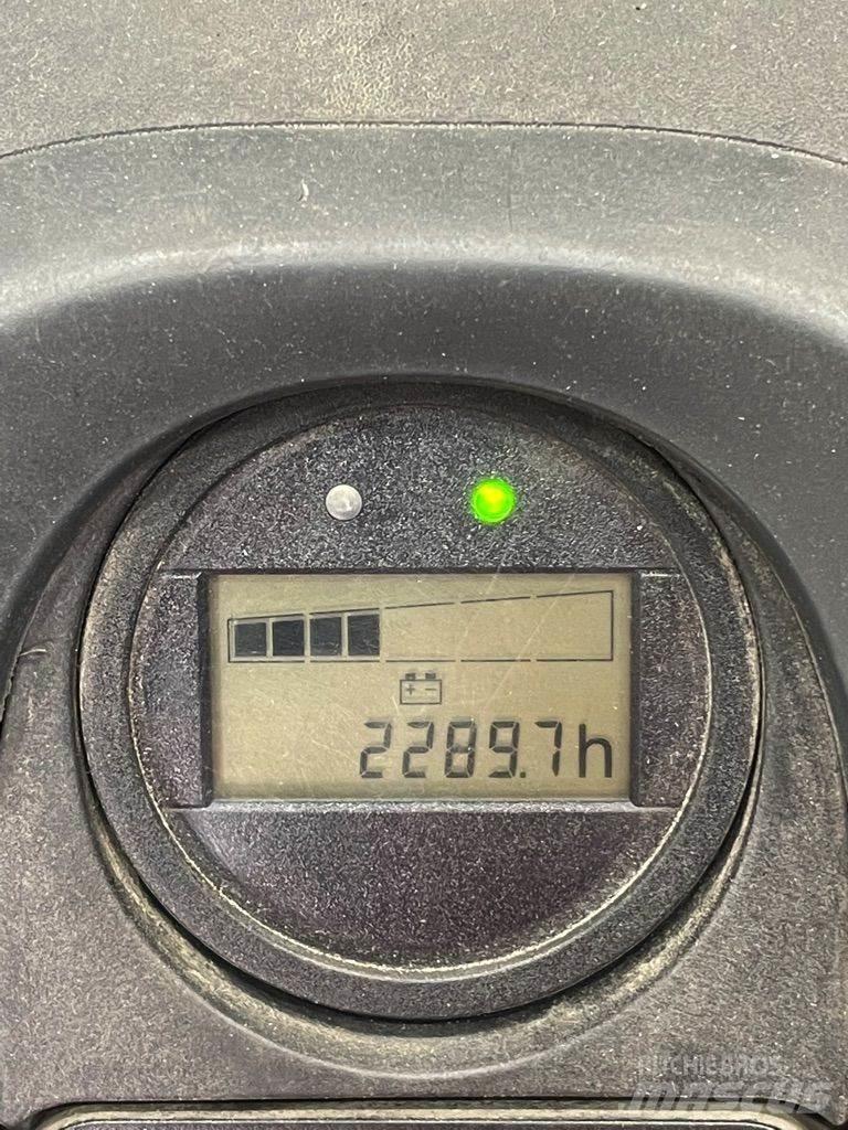 Linde D06-1160 Gaffelstabler med gående fører