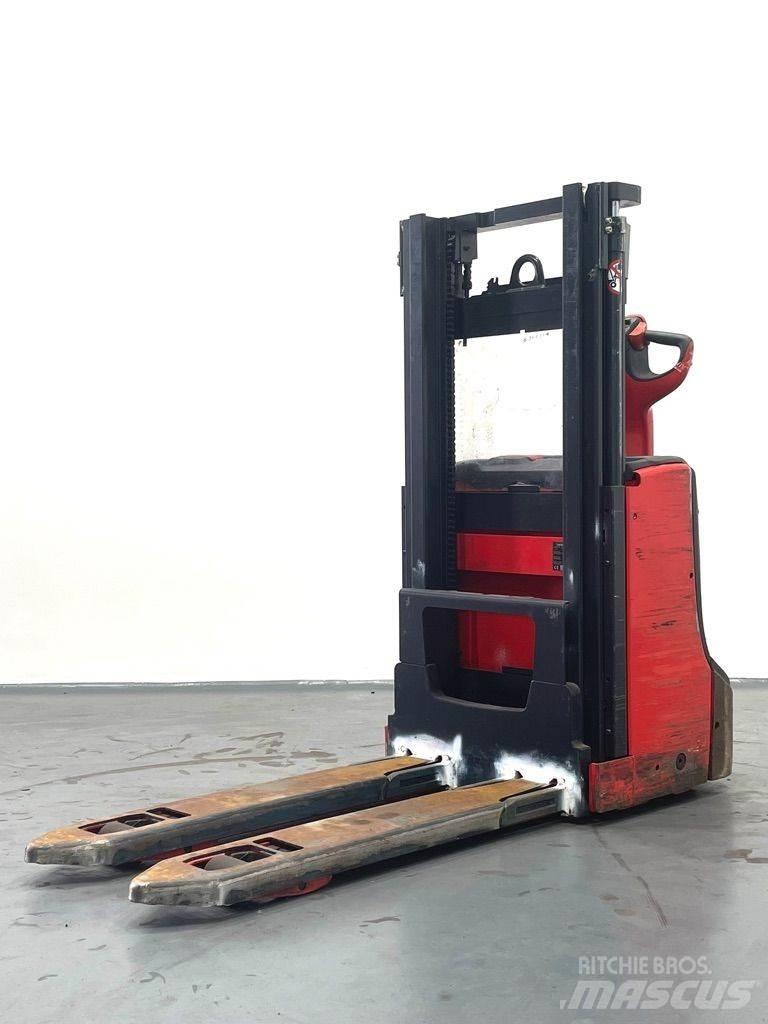 Linde D06-1160 Gaffelstabler med gående fører
