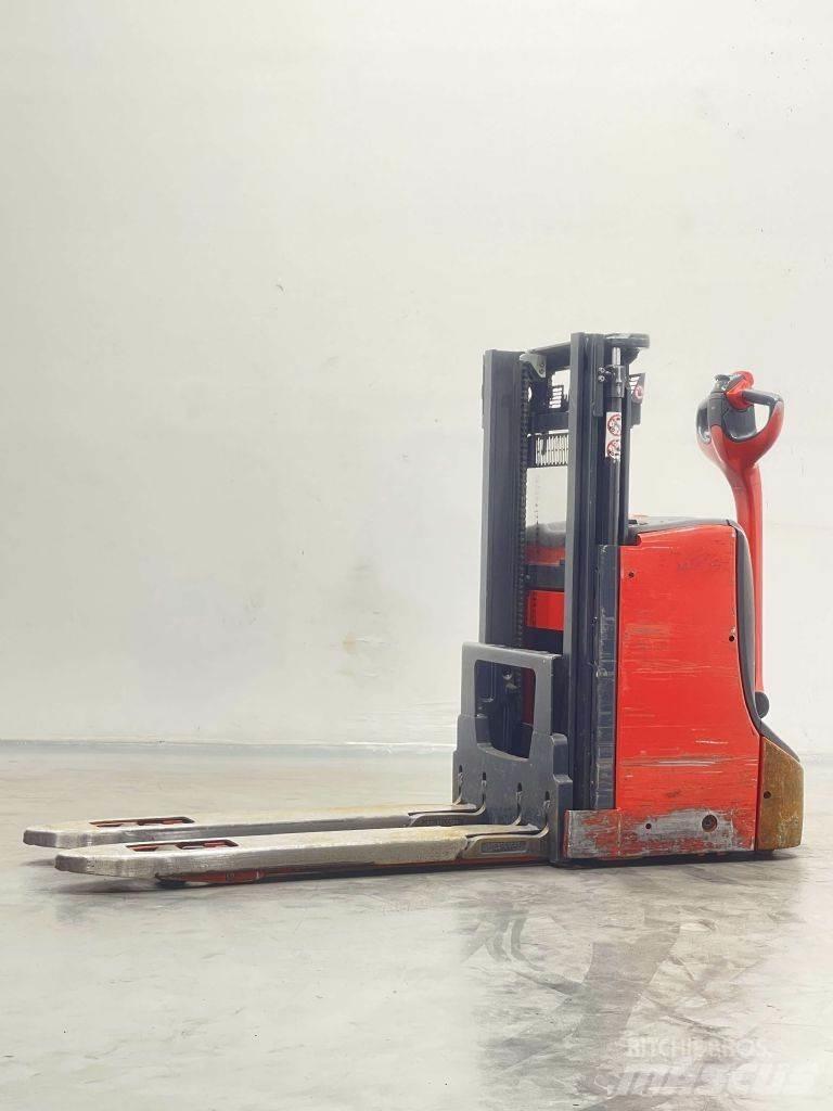Linde D08-1160 Gaffelstabler med gående fører