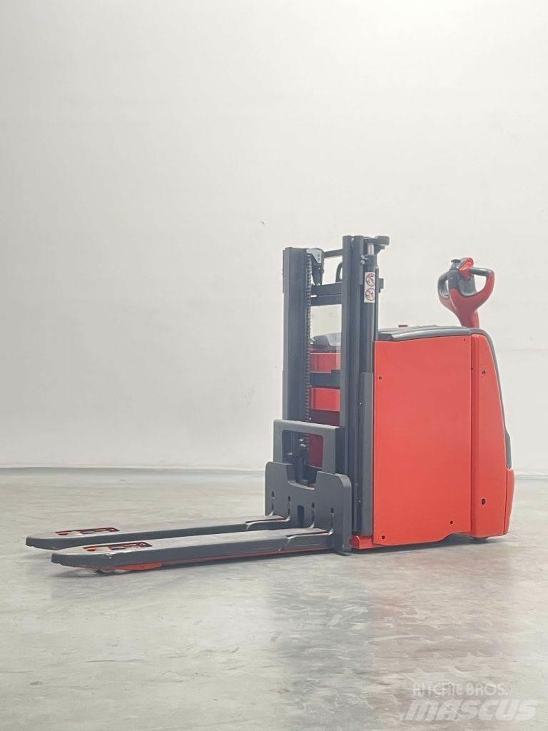 Linde D10 ACC-1163 Gaffelstabler med gående fører