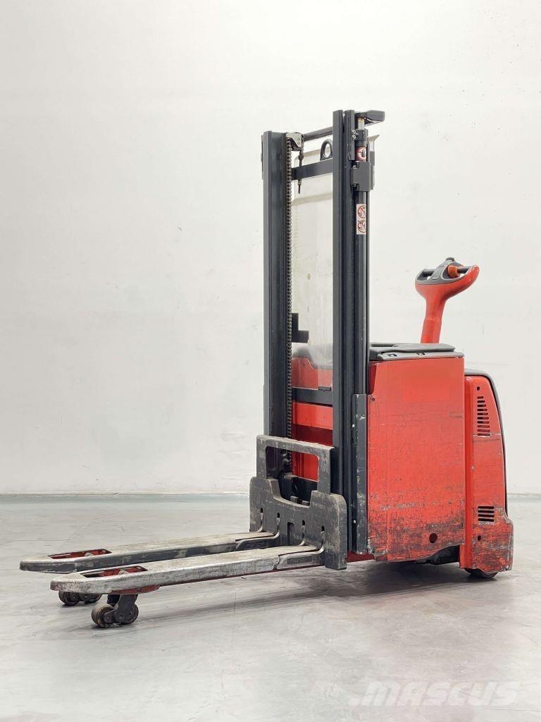 Linde D12-133 Gaffelstabler med gående fører