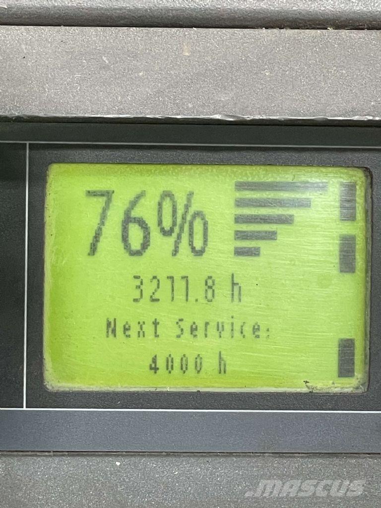 Linde D12HPAP-133 Gaffelstabler med gående fører