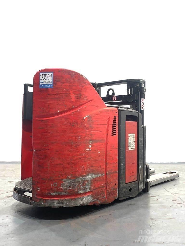 Linde D12HPSP-133 Gaffelstabler med gående fører
