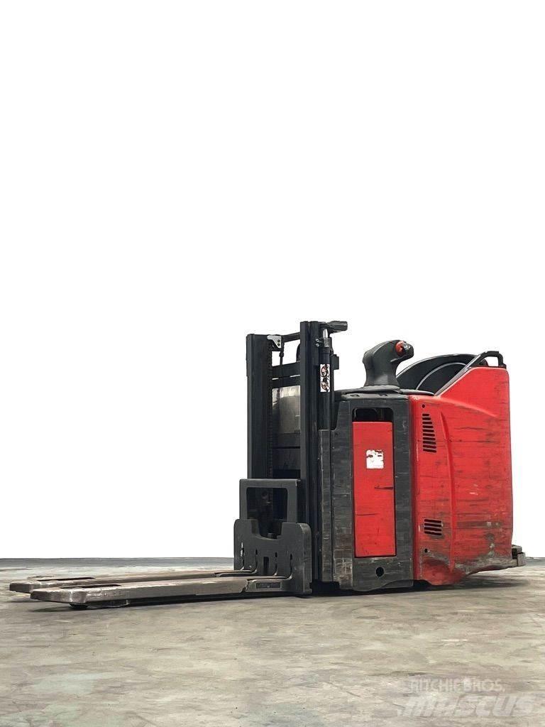 Linde D12HPSP-133 Gaffelstabler med gående fører