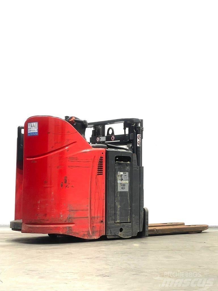 Linde D12HPSP-133 Gaffelstabler med gående fører