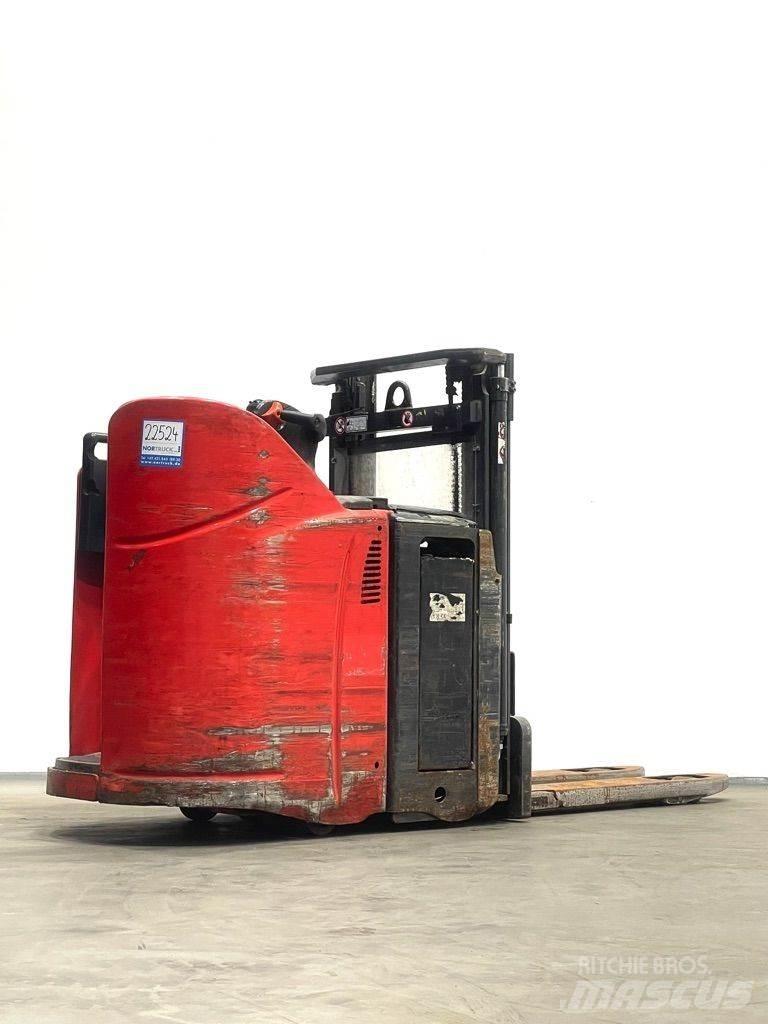 Linde D12HPSP-133 Gaffelstabler med gående fører
