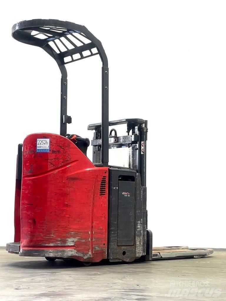 Linde D12HPSP-133 Gaffelstabler med gående fører