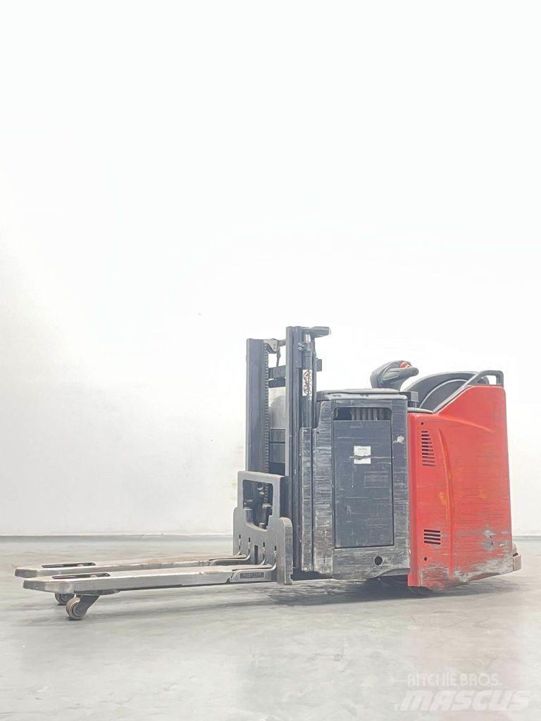 Linde D12HPSP-133 Gaffelstabler med gående fører