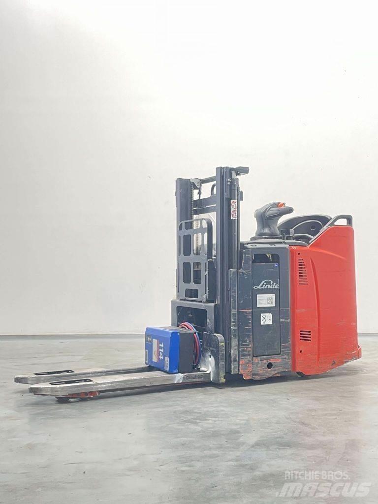 Linde D12SPHP-133 Gaffelstabler med gående fører