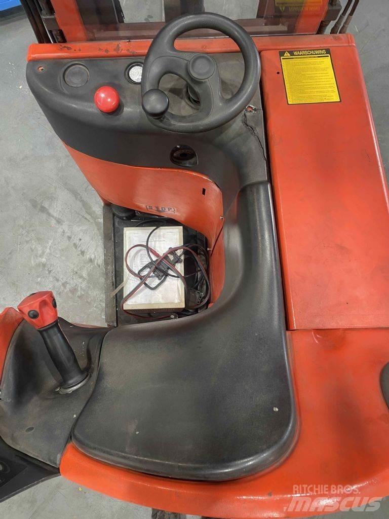 Linde E10-334 Selvkørende stablere