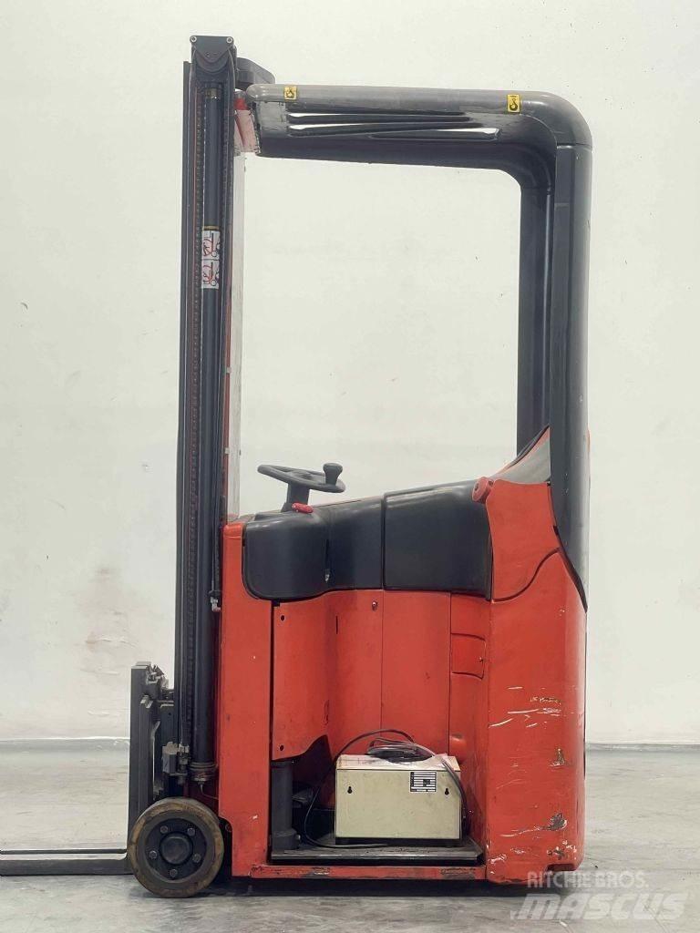 Linde E10-334 Selvkørende stablere