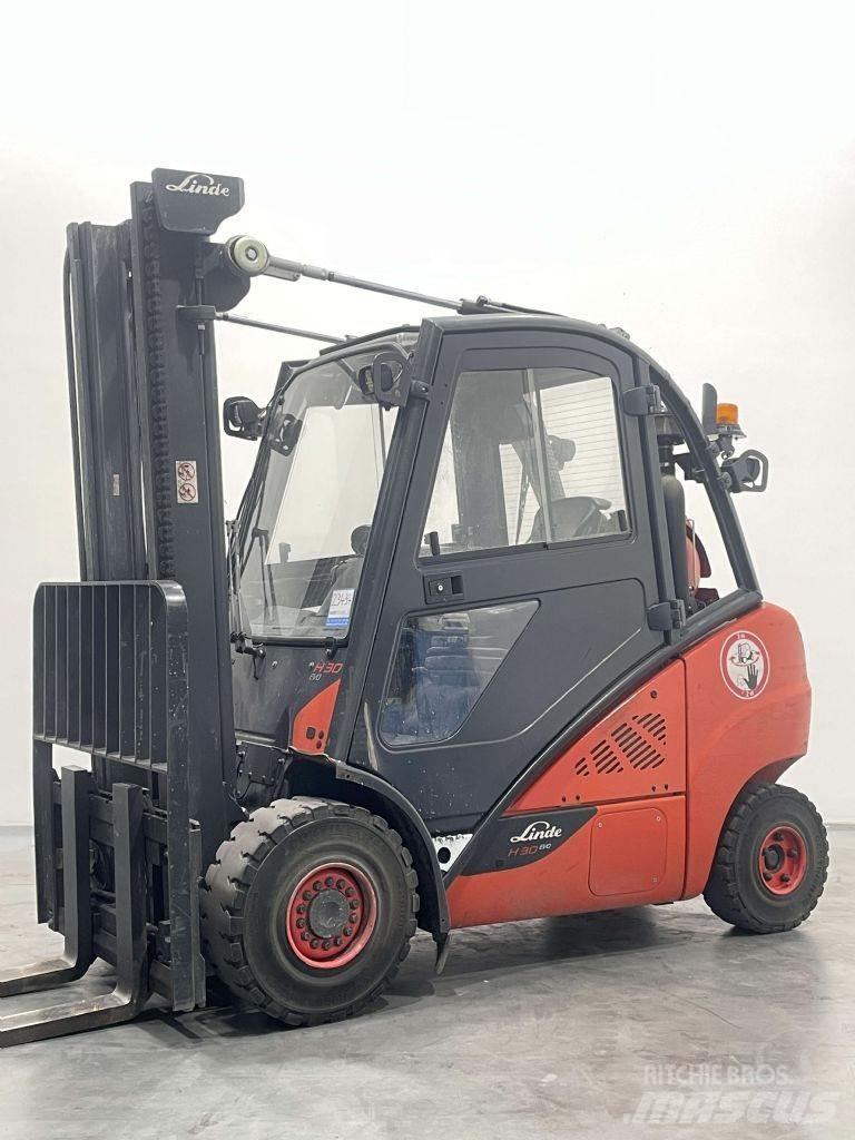 Linde H30T-02-393 LPG gaffeltrucks