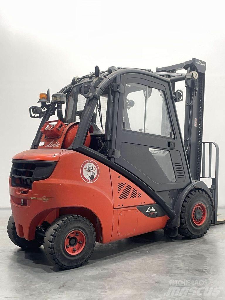 Linde H30T-02-393 LPG gaffeltrucks