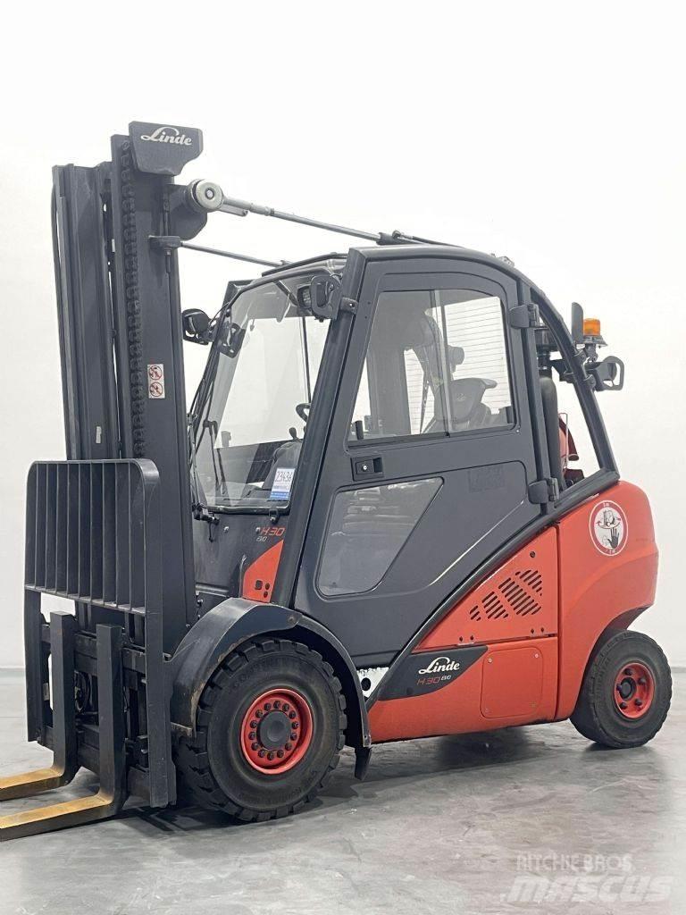 Linde H30T-02-393 LPG gaffeltrucks