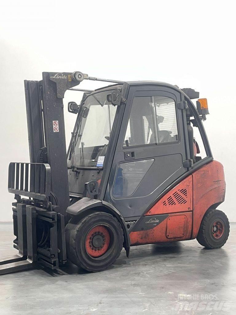 Linde H30T-02-393 LPG gaffeltrucks
