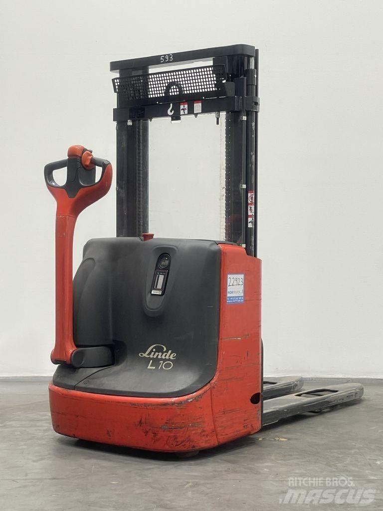 Linde L10 Gaffelstabler med gående fører