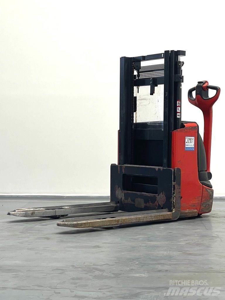 Linde L12-1172 Gaffelstabler med gående fører