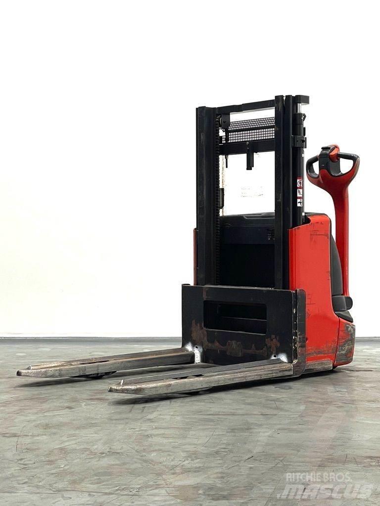 Linde L12-1172 Gaffelstabler med gående fører