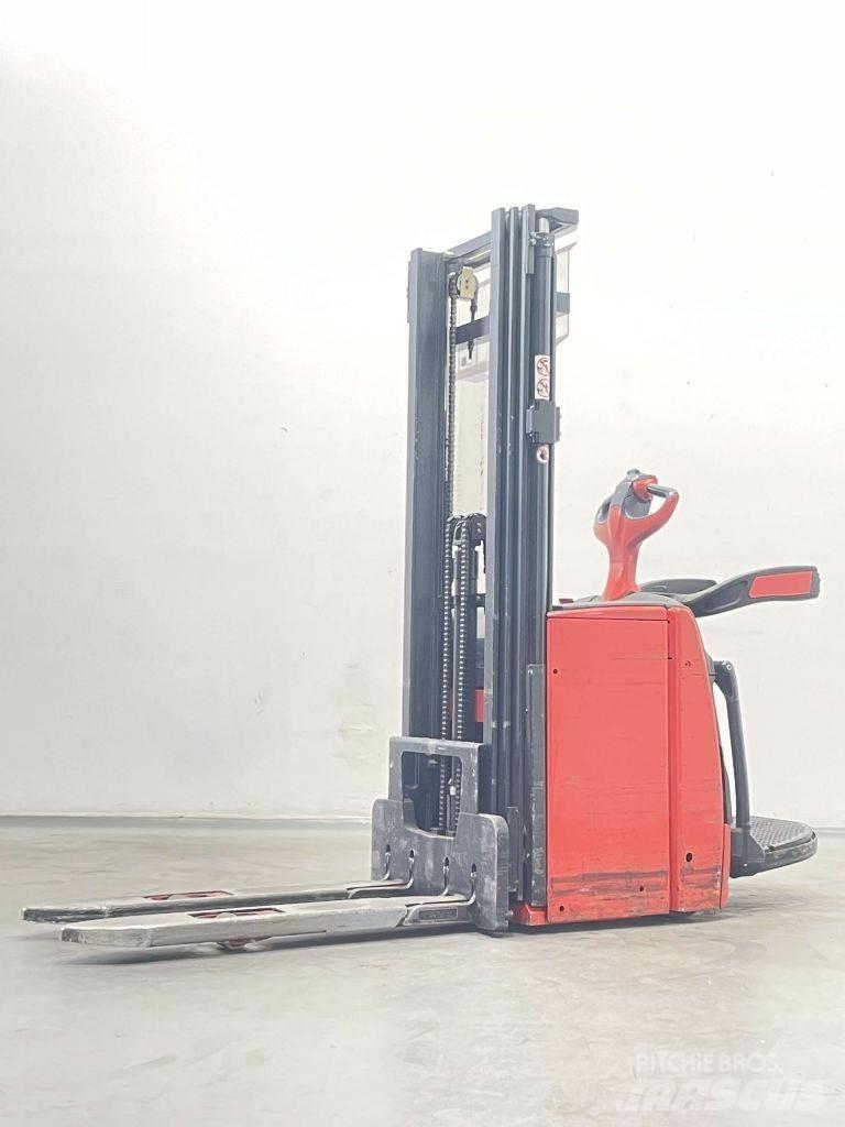 Linde L14AP-1173 Gaffelstabler med gående fører