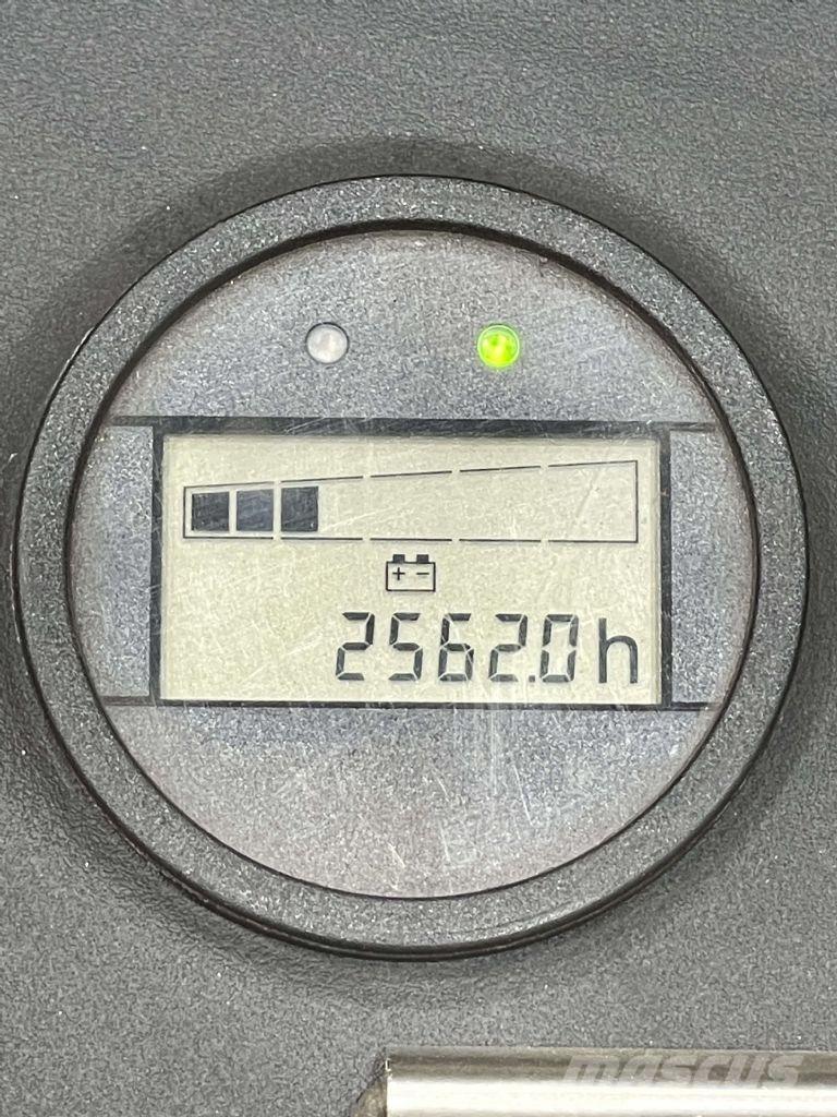 Linde P20-1193 Bugsertruck