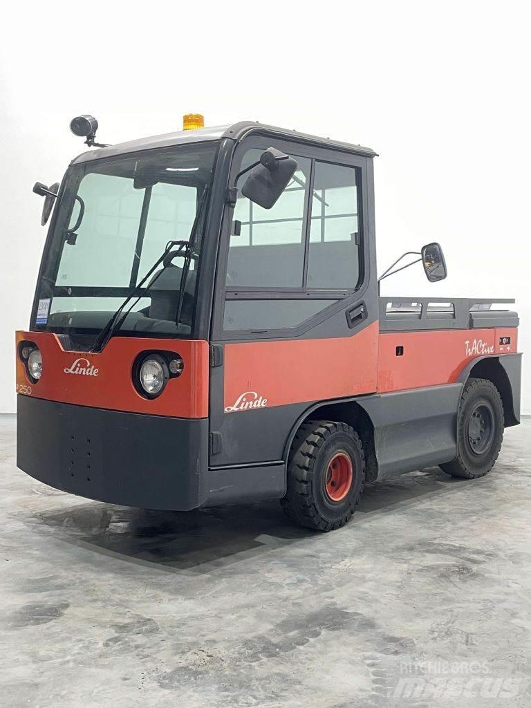 Linde P250-127 Bugsertruck