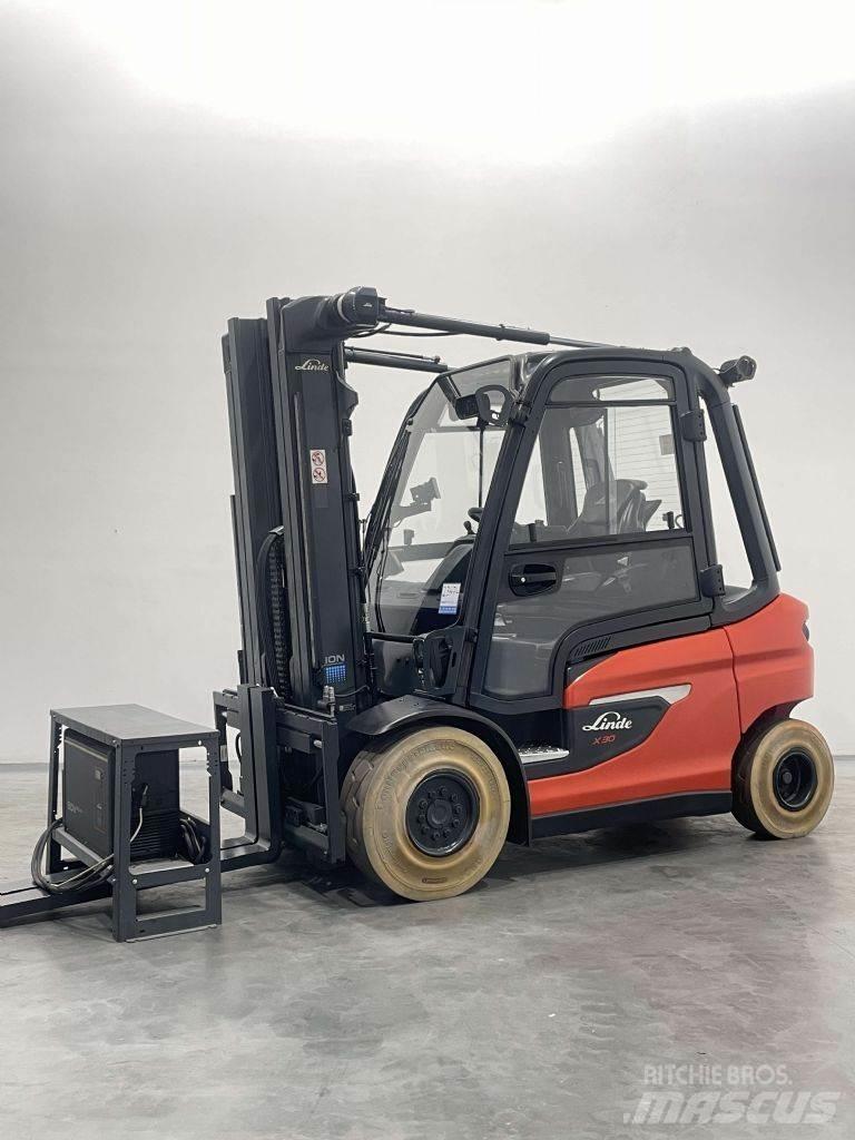 Linde X30-1252-Li-Ion El gaffeltrucks