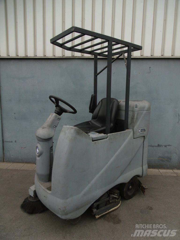 Nilfisk BR 700S Fejemaskiner