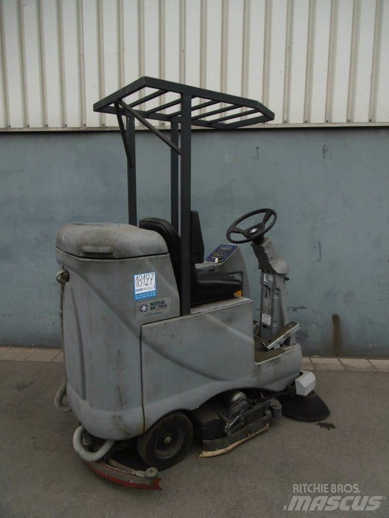 Nilfisk BR 700S Fejemaskiner