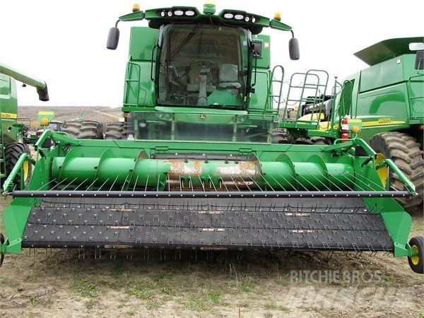 John Deere S680 Mejetærskere