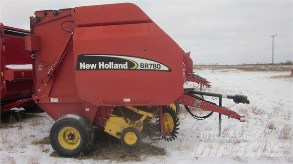 New Holland BR780 Rundballe-pressere