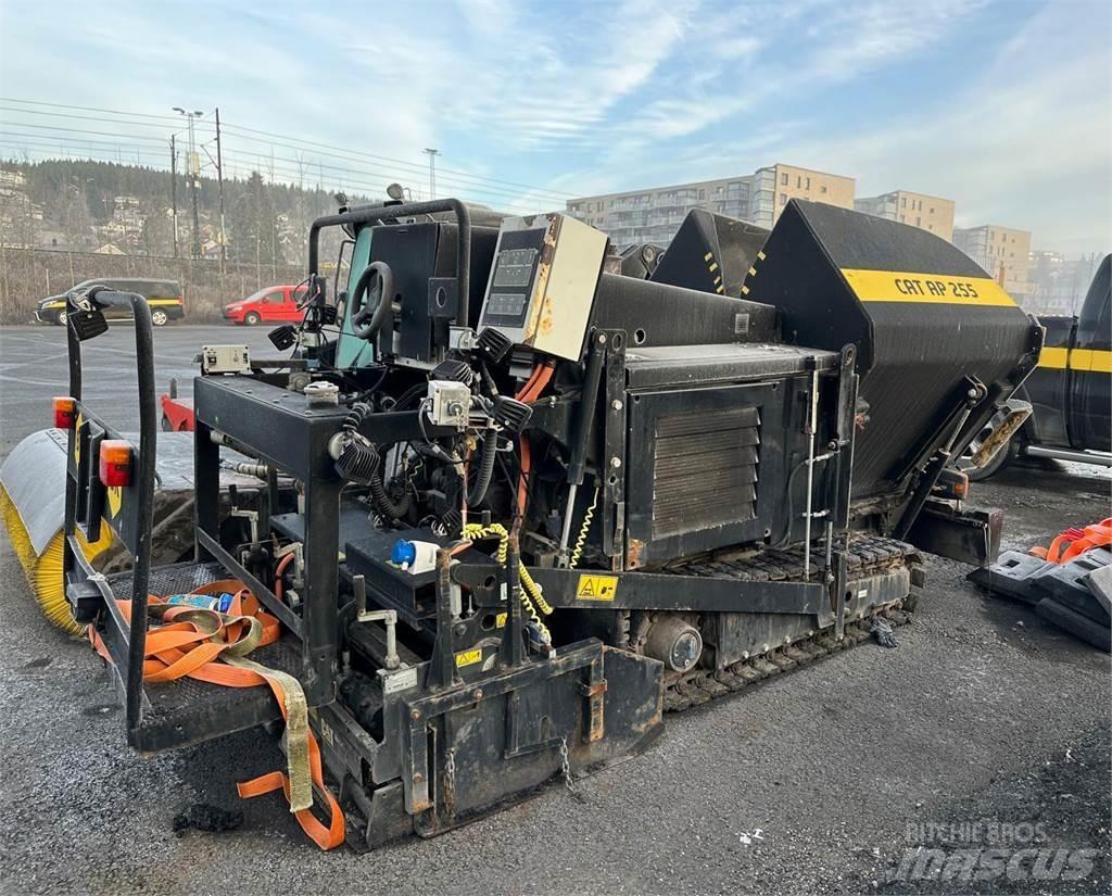 CAT AP255 Paver Asfaltudlæggere