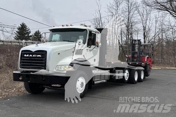 Moffett M8 55.4 Medbringertruck