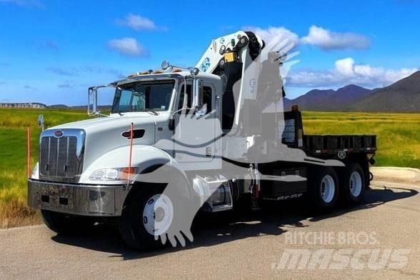 Peterbilt 348 Lastbil med lad/Flatbed