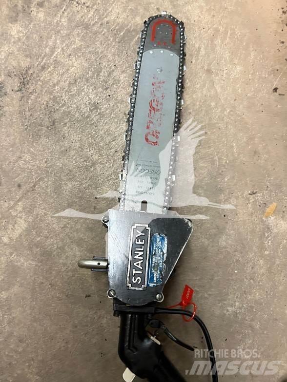 Stanley CS04 Motor- og rydningssave
