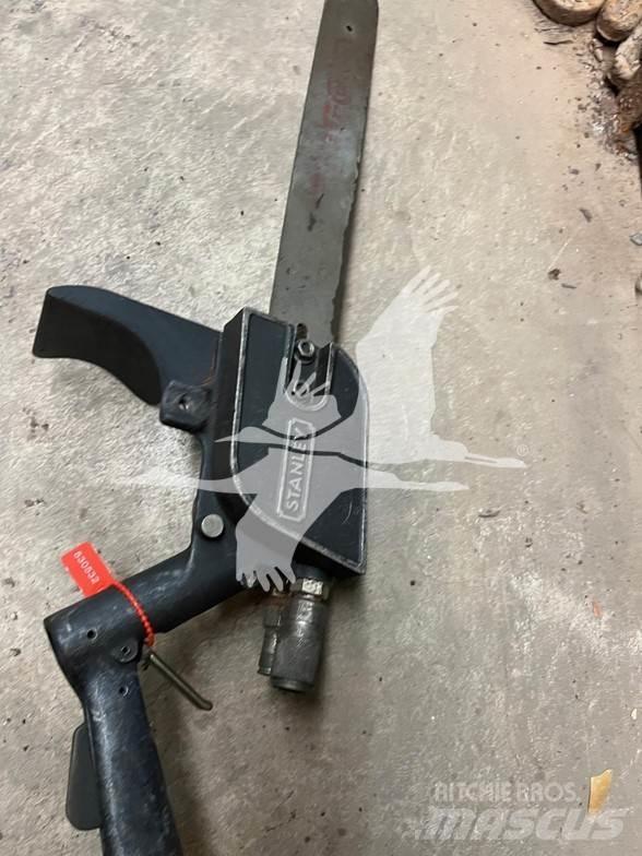 Stanley CS05 Motor- og rydningssave