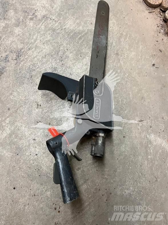 Stanley CS05 Motor- og rydningssave